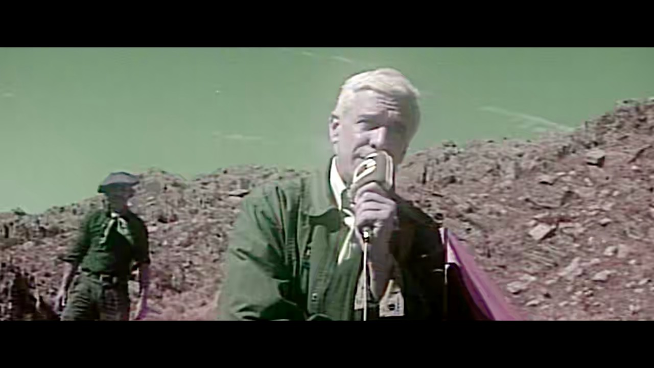 The Man Who Loved UFOs (2024) NF WEB-DL Hindi + English Dolby Vision 720p 10bit HEVC DDP 5.1 MSub.mkv.0003